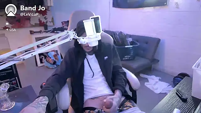 BadJewfucks online show from 02/07/26, 07:06