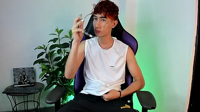 NovaaWheler online show from 02/25/25, 04:46