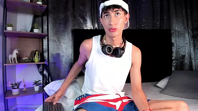 NovaaWheler online show from 11/09/25, 08:07