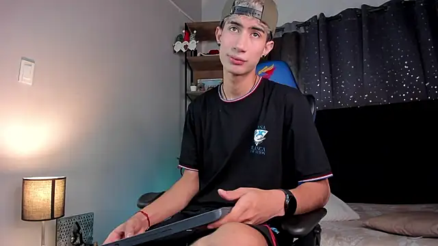 NovaaWheler online show from 01/15/26, 12:21