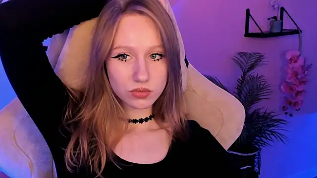 DariaTate online show from 10/17/25, 11:35