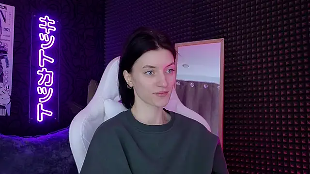 roxy riot  online show from 03/09/25, 01:35