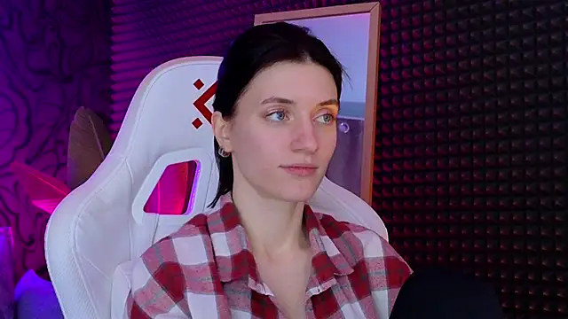 roxy riot  online show from 03/16/25, 12:11