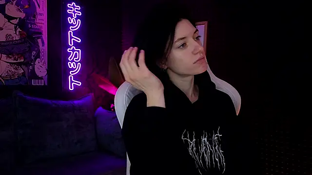 roxy riot  online show from 03/17/25, 01:24