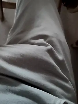 Snapshot of emremodel chatting on 03/28/26, 08:36 emremodel online show from 03/28/26, 08:36