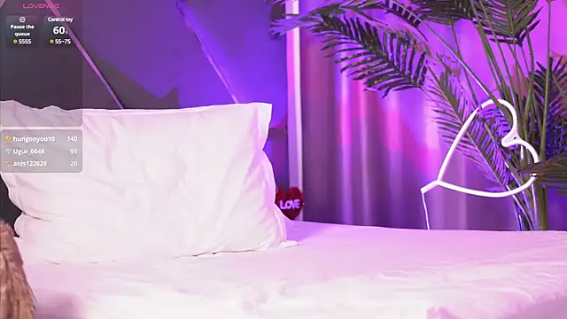 LilaRoses online show from 03/21/25, 08:06