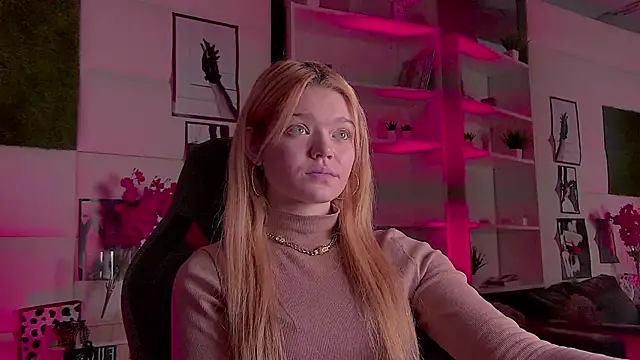 AdeleCartier online show from 03/03/25, 03:30