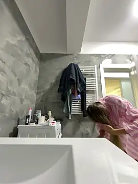 BonyBon29 online show from 10/25/25, 05:15