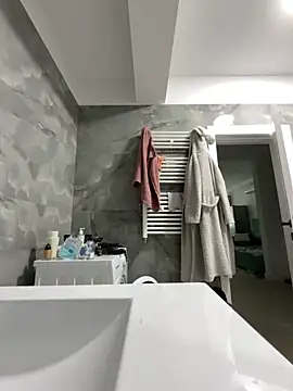 BonyBon29 online show from 11/17/25, 06:30