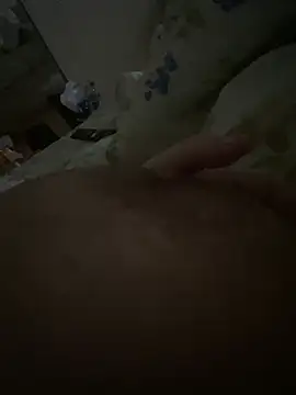 Snapshot of feetsss1 chatting on 02/08/25, 04:25 feetsss1 online show from 02/08/25, 04:25