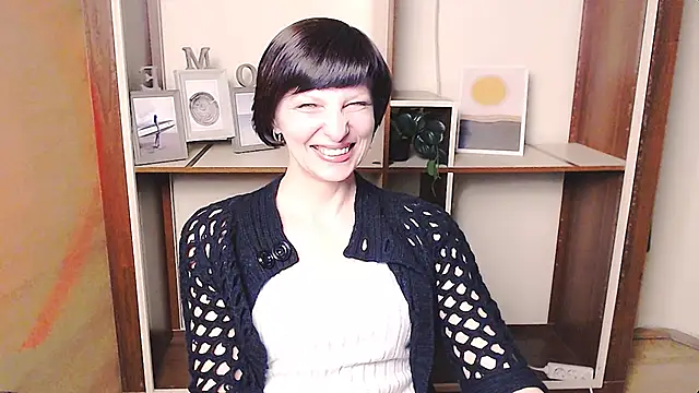  AngeliaFlow  online show from 04/01/26, 01:52