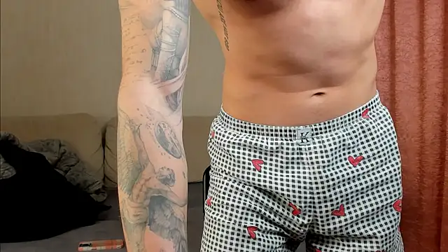 crazybottom99 online show from 04/24/26, 07:38