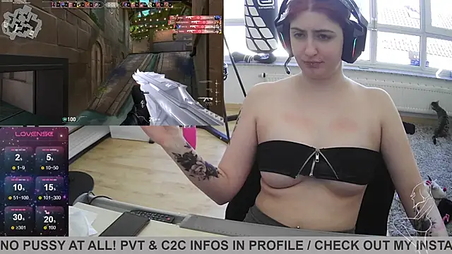 Snapshot of Gamergirl-Linela chatting on 02/17/25, 12:16 Gamergirl-Linela online show from 02/17/25, 12:16