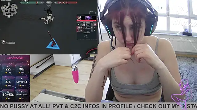 Snapshot of Gamergirl-Linela chatting on 02/18/25, 01:00 Gamergirl-Linela online show from 02/18/25, 01:00