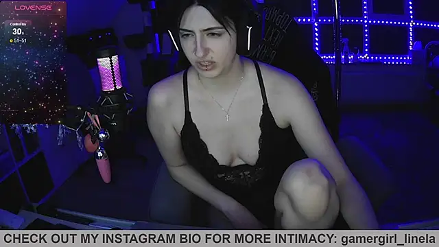 Snapshot of Gamergirl-Linela chatting on 05/14/26, 10:16 Gamergirl-Linela online show from 05/14/26, 10:16