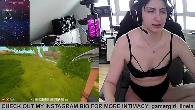 Snapshot of Gamergirl-Linela chatting on 06/12/26, 02:49 Gamergirl-Linela online show from 06/12/26, 02:49