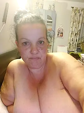 IvettkeXXX online show from 04/16/26, 07:03