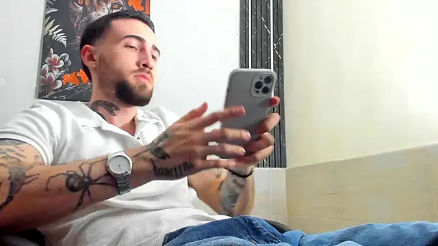 Luke davis01 online show from 03/21/25, 04:51