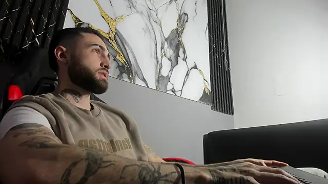 Luke davis01 online show from 09/09/25, 01:43