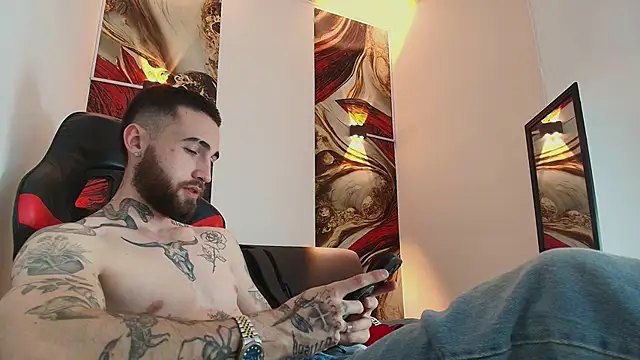 Luke davis01 online show from 10/22/25, 03:51