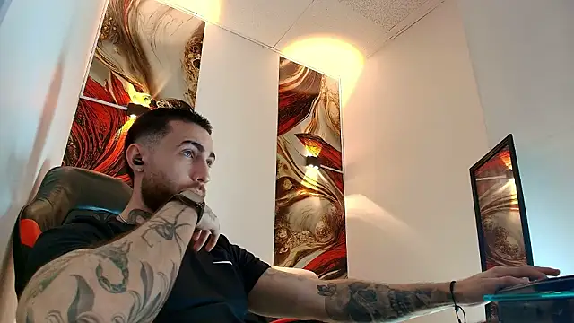 Luke davis01 online show from 03/18/26, 01:03