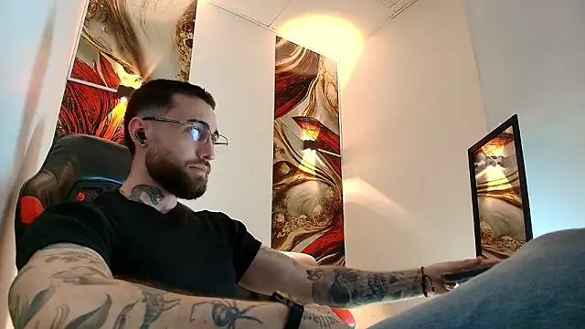 Luke davis01 online show from 03/19/26, 01:15