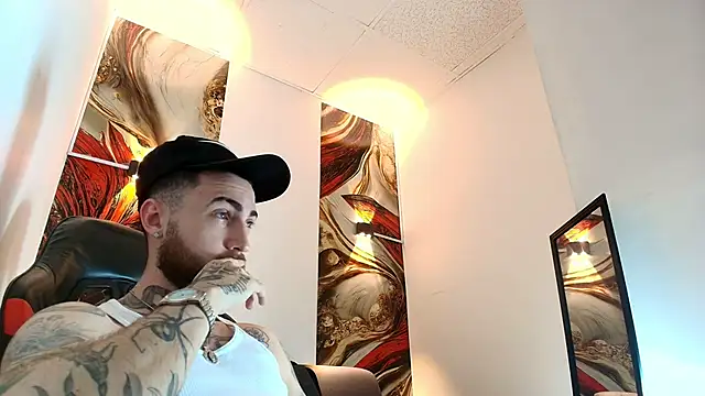 Luke davis01 online show from 04/24/26, 01:02