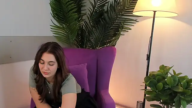 Snapshot of PortiaBellew chatting on 02/05/25, 02:48 PortiaBellew online show from 02/05/25, 02:48