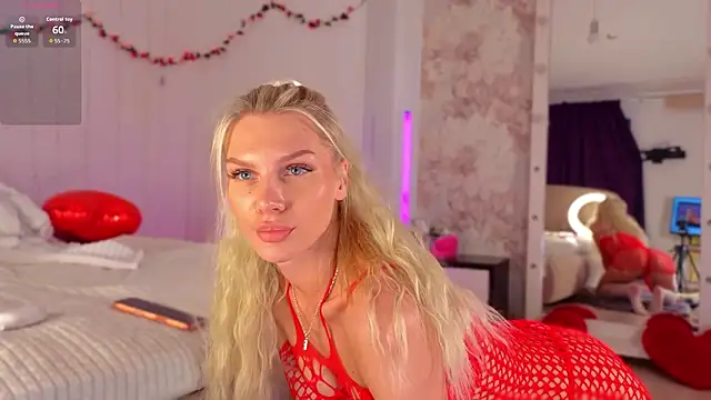 Nicole Hampton online show from 03/18/26, 03:26