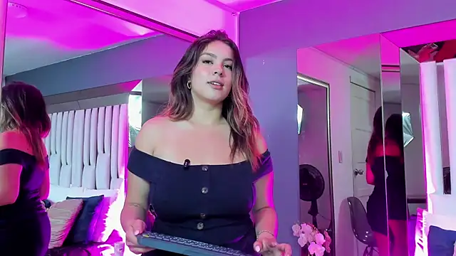 Cloee Rainbow1 online show from 03/05/25, 11:38