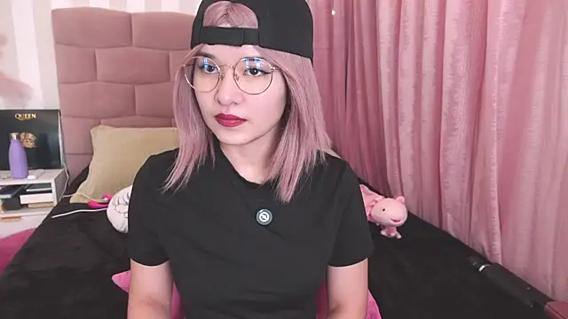 NataliaNovak online show from 04/09/26, 02:44