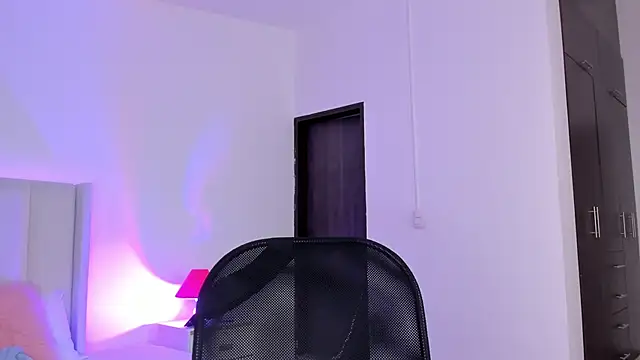 Mirandaa Rogers online show from 05/15/26, 07:21