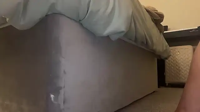 skyejde online show from 02/05/26, 06:34