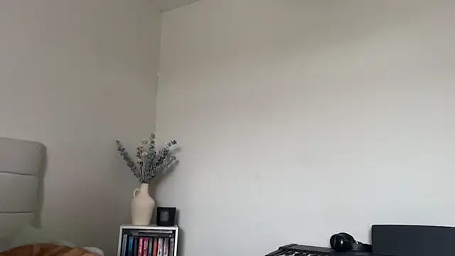 skyejde online show from 03/01/26, 12:40