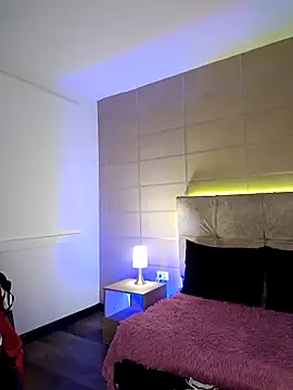 Snapshot of _michonne_ chatting on 10/31/25, 08:43 michonne online show from 10/31/25, 08:43