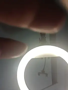 Snapshot of _michonne_ chatting on 11/27/25, 08:33 michonne online show from 11/27/25, 08:33