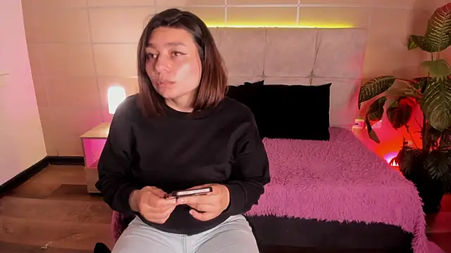  michonne  online show from 04/22/26, 10:55