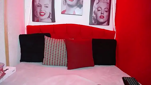 Tiana Ebony18 online show from 03/04/26, 12:00