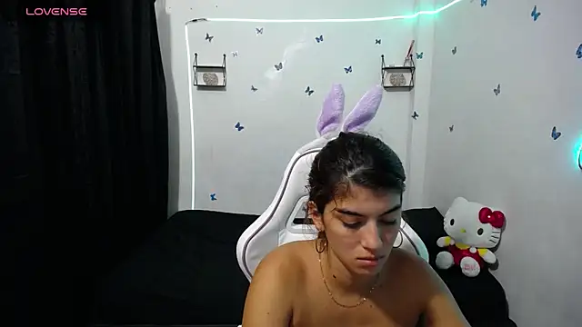 hello kityy25 online show from 02/14/25, 01:56