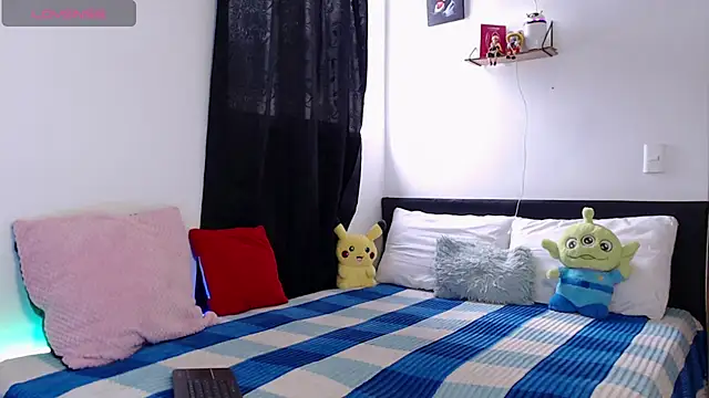 Snapshot of kyle_clint07 chatting on 12/15/25, 03:49 kyle clint07 online show from 12/15/25, 03:49