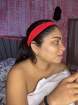 Snapshot of Tana_latin chatting on 02/19/25, 03:17 Tana latin online show from 02/19/25, 03:17