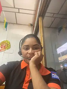 Snapshot of Tana_latin chatting on 02/26/25, 04:14 Tana latin online show from 02/26/25, 04:14