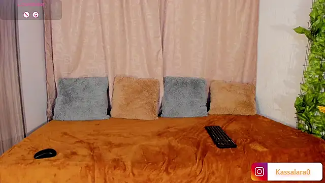 Snapshot of kassandra_Lara chatting on 09/12/25, 01:22 kassandra Lara online show from 09/12/25, 01:22