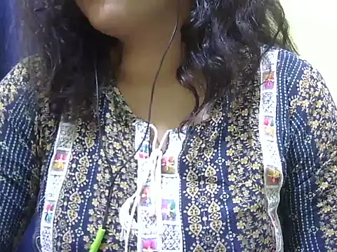 Your cutiepie  online show from 12/01/25, 05:40