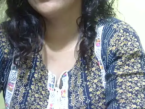 Your cutiepie  online show from 01/05/26, 05:27