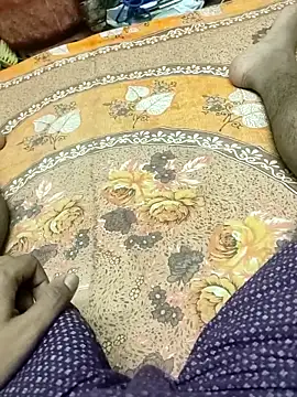 Snapshot of Yashkumar_0697 chatting on 10/19/25, 07:36 Yashkumar 0697 online show from 10/19/25, 07:36