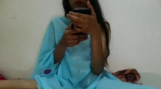 Snapshot of shnaz_1 chatting on 03/18/25, 09:52 shnaz 1 online show from 03/18/25, 09:52