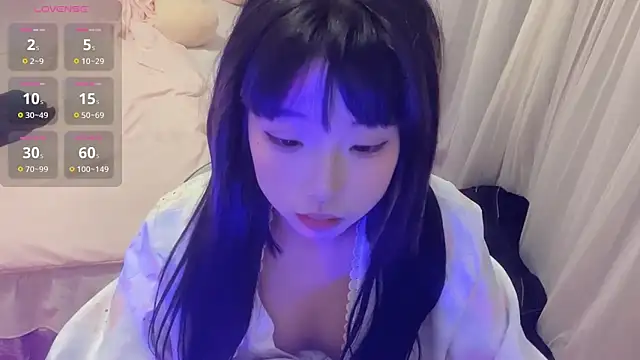 Snapshot of vi-vi-11 chatting on 03/22/25, 01:30 vi-vi-11 online show from 03/22/25, 01:30