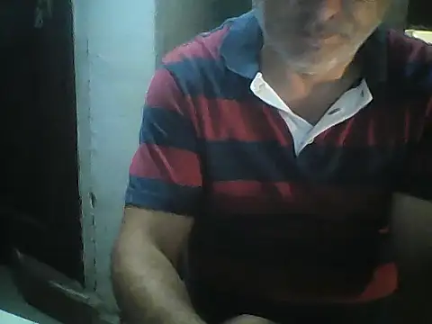 Snapshot of murat7888 chatting on 06/08/26, 10:26 murat7888 online show from 06/08/26, 10:26
