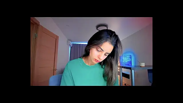 EmiliaZen online show from 09/28/25, 12:21